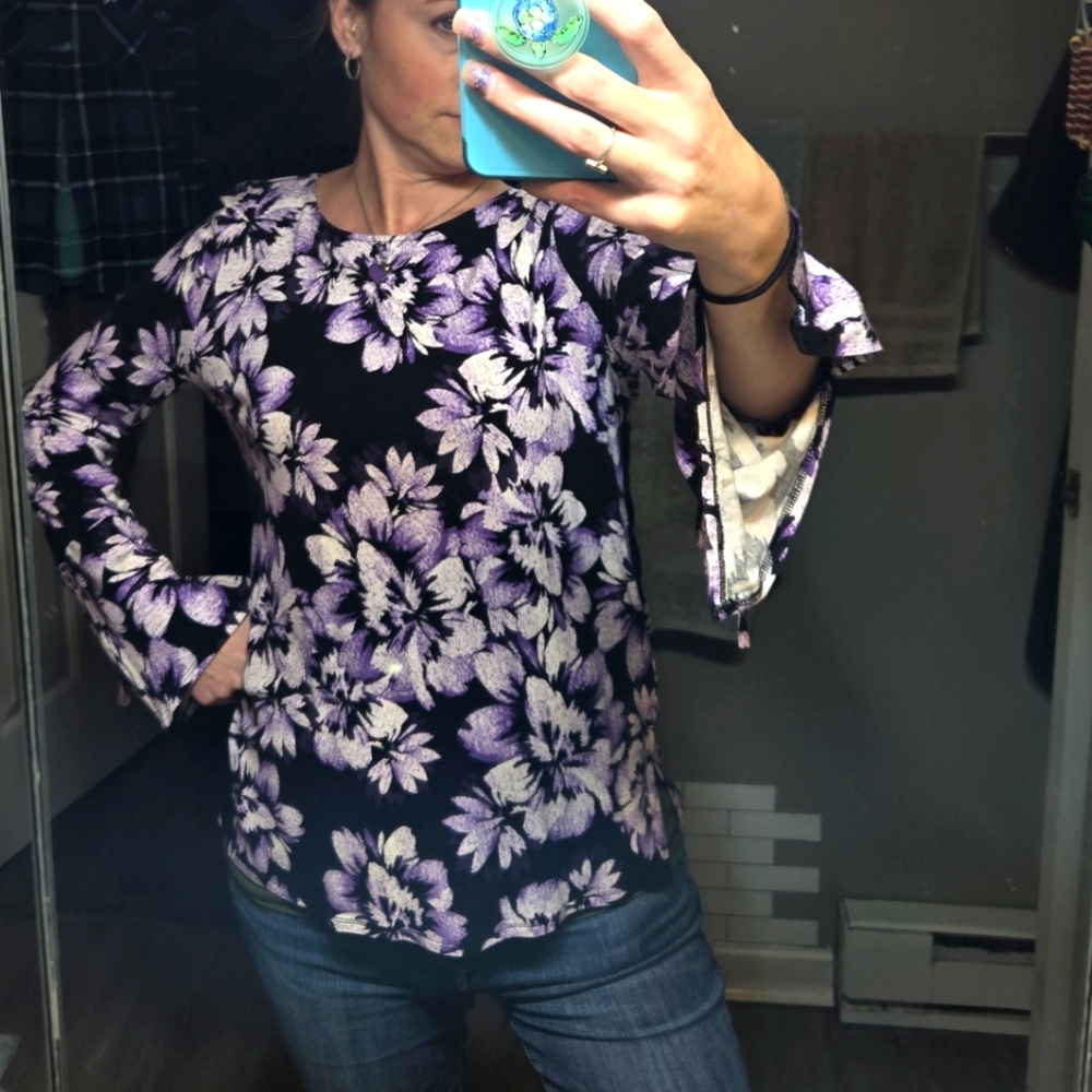 White House Black Market Blouse💙
